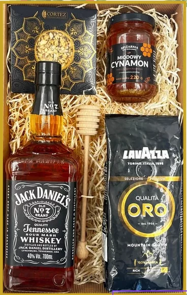 Męski box upominkowy z whisky Jack Daniel's, kawą i miodem z czerpakiem.